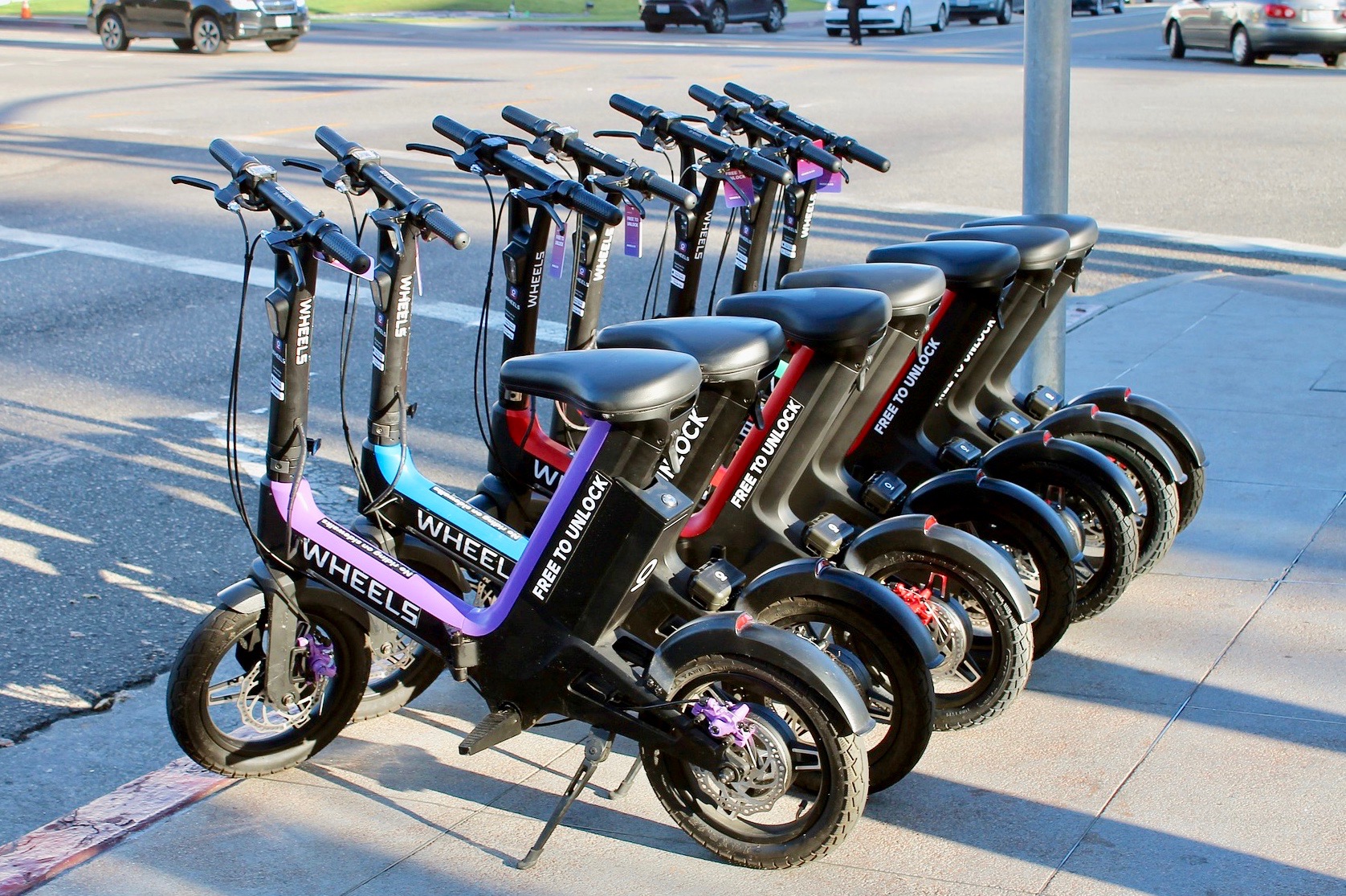 Scooters eléctricos y bicicletas para alquilar