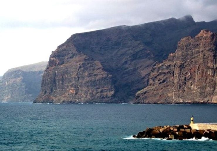 Enjoy stunning Los Gigantes cliff on boat trip