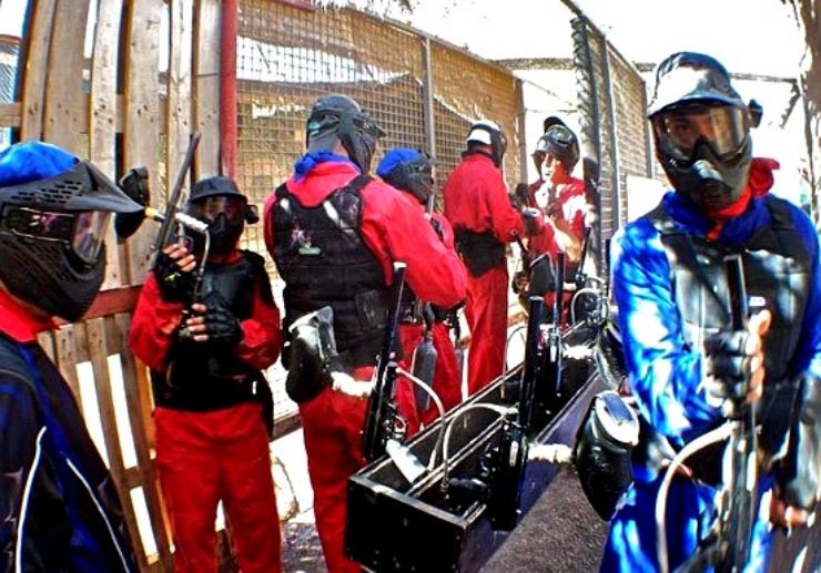 Air guns for paintball game in Lanzarote
