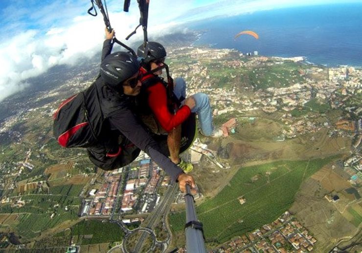 Taucho­ to Costa Adeje tandem paragliding