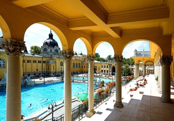 Bathe in the sun and thermal spring at Széchenyi spa