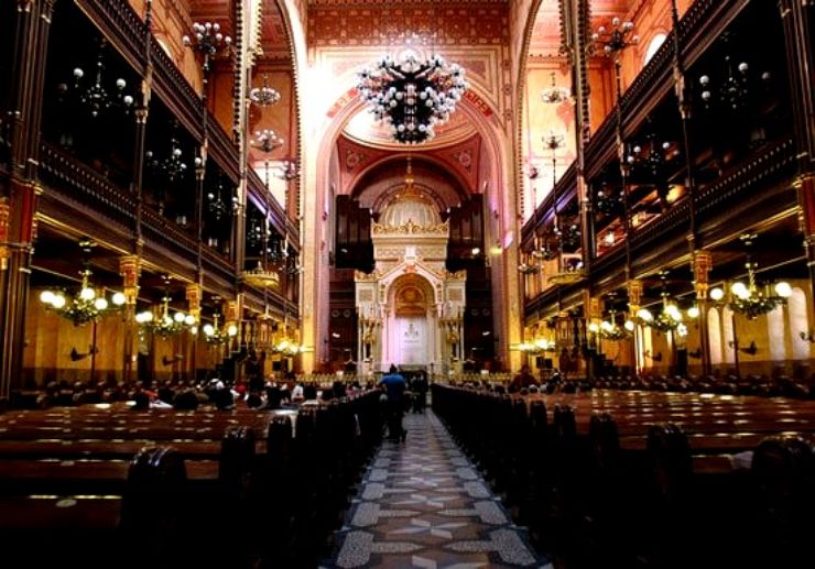 Interiors of Dohány Street Synagogue