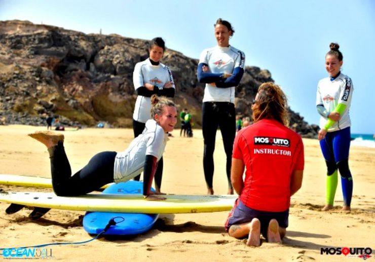Beginner surf lessons Fuerteventura