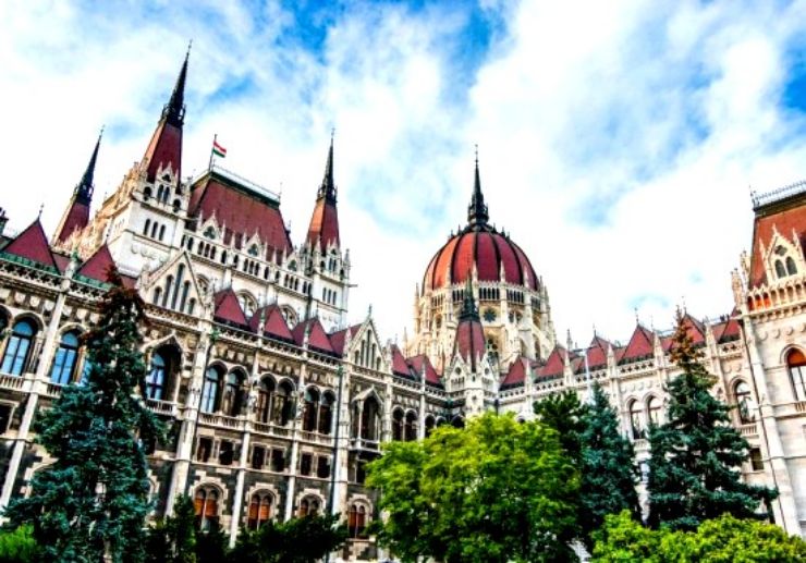 Budapest Parliment Tour combo with dinner cruise