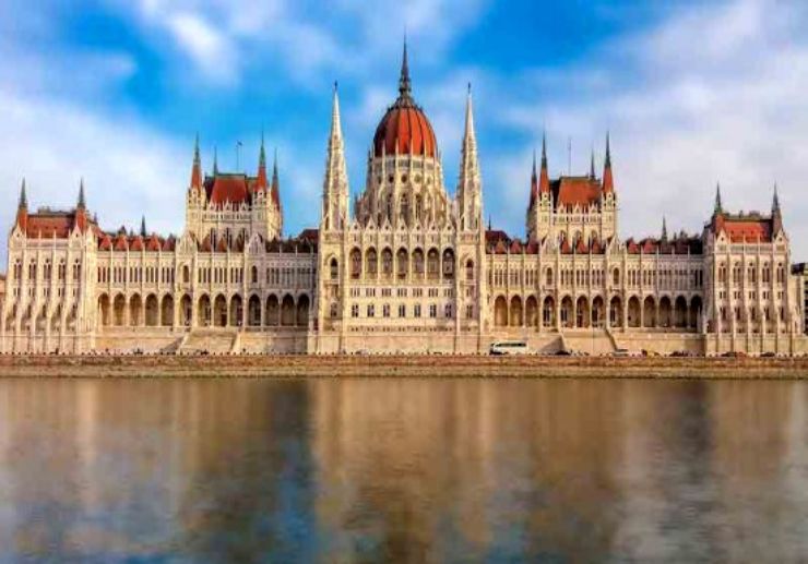 Parliament tour and cruise Danube river