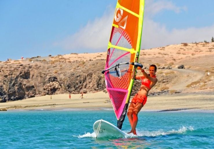 Learn windsurfing in Fuerteventura