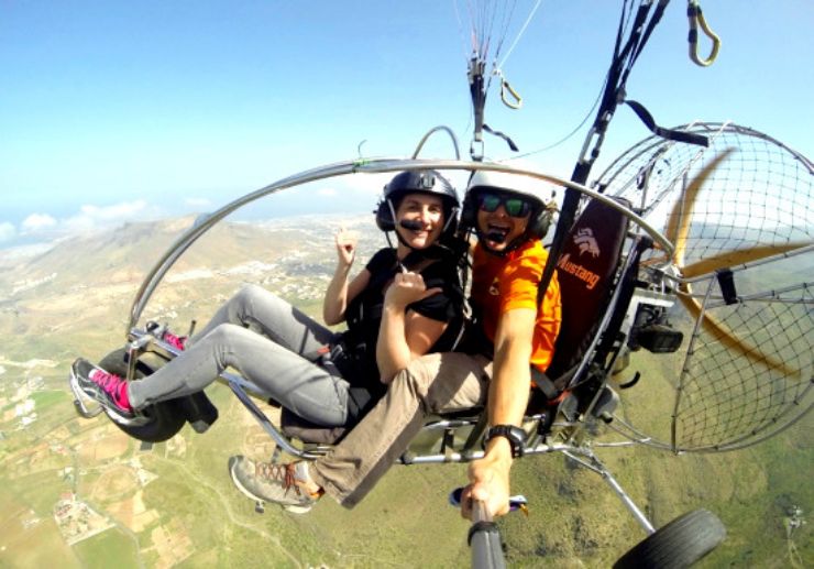 Enjoy flying on paratrike in Gran Canaria