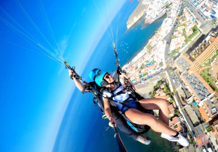 Adernaline turns paragliding Tenerife