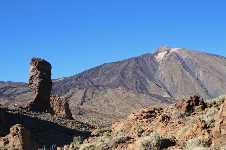 Roques de Garcia with Teide peak as backdrop